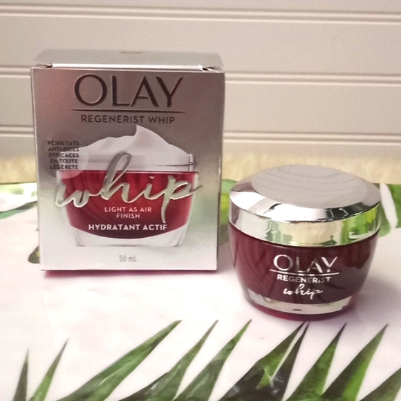 Olay Regenerist Whip Active Moisturizer. 50ml - Picture 3 of 11